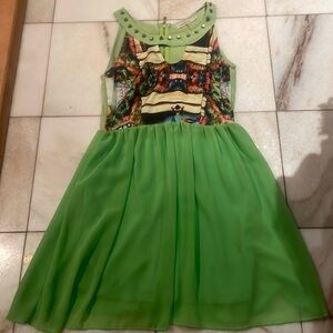 Size small green summer dress only worn once